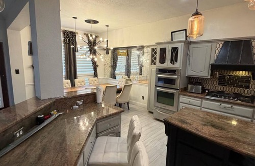 Mesquite House | Spacious 4-bedroom cozy modern home