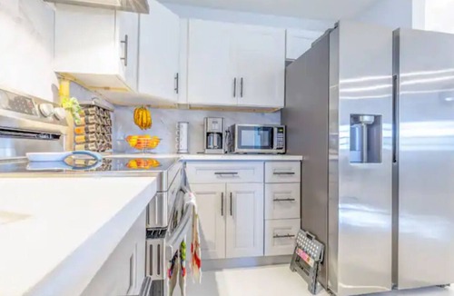 Pompano Beach House | Spacious 4-bedroom house with WiFi, AC in charming Pompano Beach