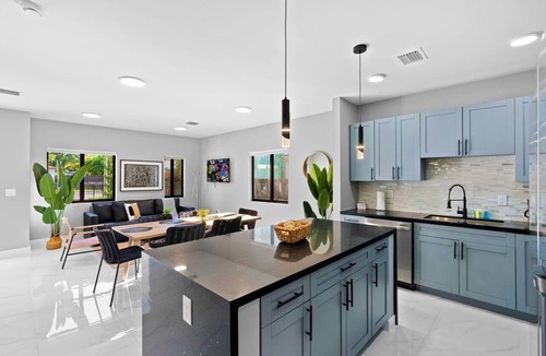 Liberty City Apartment | Spacious 4 BR Miami Townhouse | Free Parking
