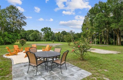 Lutz House | Spacious 4BR + 3.5BA Home, Backyard, Tampa & USF