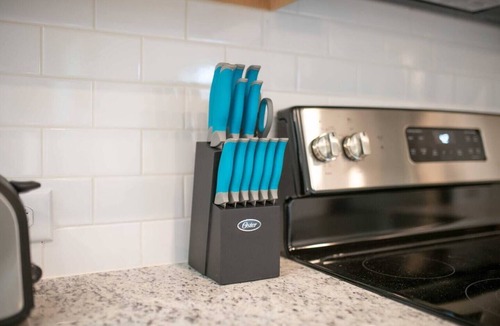 Troy Apartment | Spacious 5-Bed Retreat in Troy