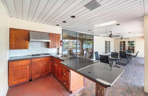 Tamarac House | Spacious 5-bedroom house in wonderful Lauderhill with AC