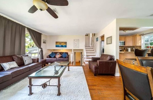 Boulevard Heights House | Spacious 5BR Villa w/Pool | Near Beach + Casino