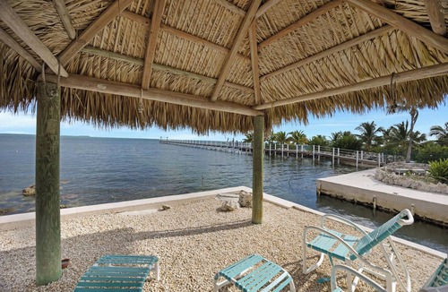 Summerland Key House | Spacious 7-bedroom estate with AC in peaceful Summerland Key