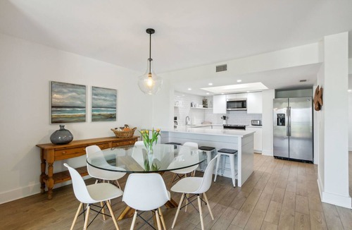 Fernandina Beach Condo | Spacious Amelia Island Villa Sleeps 12! Ideal for Large Families & Groups!