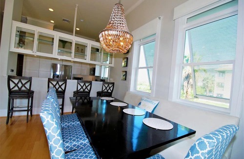 The Shores House | Spacious Beach House with Pools, Hot-Tub and Tennis Court in South Padre Island, Texas