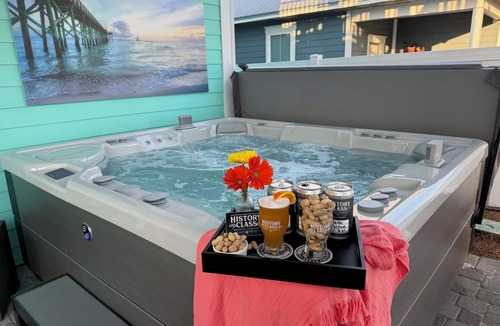 Holiday Beach House | Spacious Beach Retreat with Hot Tub & Game Room!