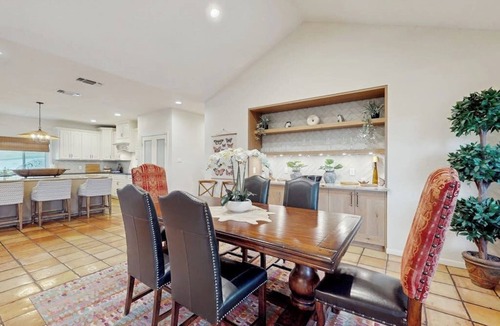 Horseshoe Bay West House | Spacious beautiful home w/full kitchen, balcony and patio, next to golf course