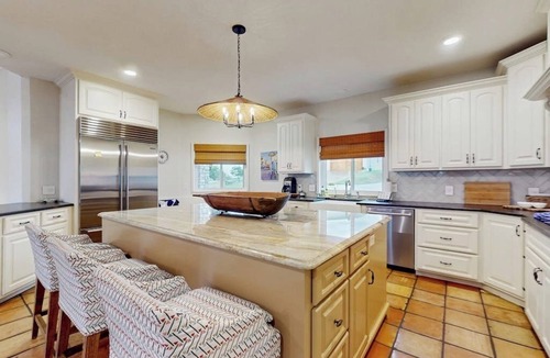Horseshoe Bay West House | Spacious beautiful home w/full kitchen, balcony and patio, next to golf course