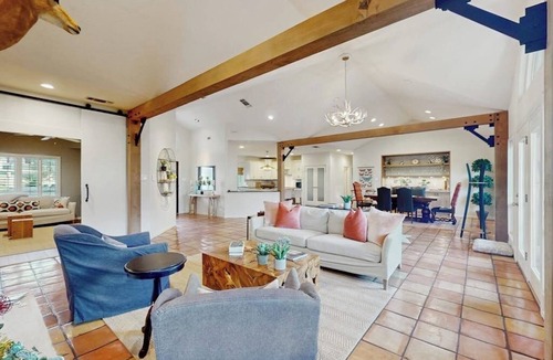 Horseshoe Bay West House | Spacious beautiful home w/full kitchen, balcony and patio, next to golf course