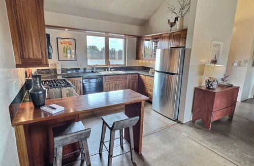Lamy House | Spacious Casita with 2 King Suites