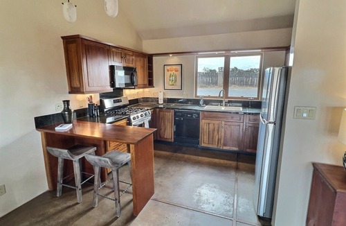 Lamy House | Spacious Casita with 2 King Suites