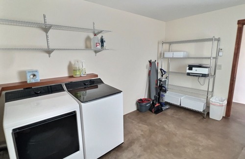Lamy House | Spacious Casita with 2 King Suites