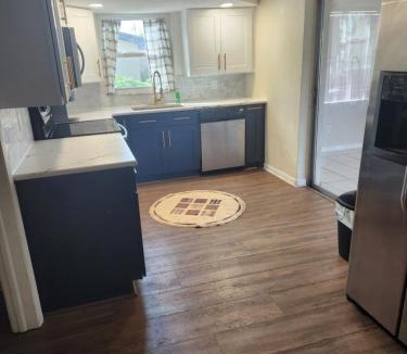 Regency Park House | Spacious cozy 3 bedroom waterfront house at port Richey