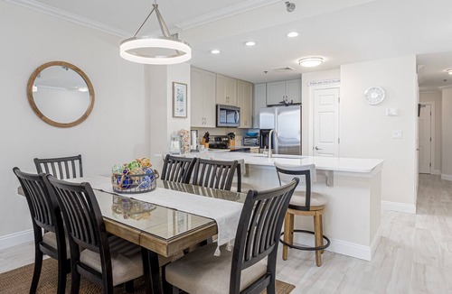 Pensacola Beach Condo | Spacious Gulf-View Retreat, Huge Balcony-ED1030