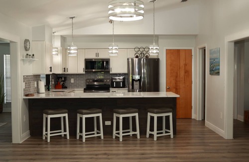 Englewood House | Spacious home near W. Dearborn St. Heated pool. Minutes away from 2 beaches!