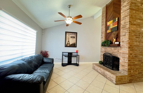 Clodine House | Spacious Home Sleeps 12 - World Cup Ready