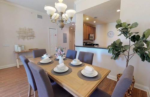 Reunion Condo | Spacious house near Disney, with 3 bedrooms in Reunion Resort. Free Wi-Fi and TV