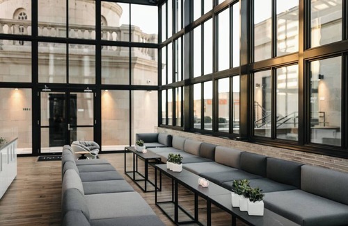 Downtown Dallas Hotel | Spacious Indoor-Outdoor Suite Overlooking Downtown Dallas