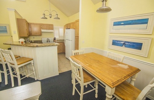 Kissimmee Condo | Spacious Interior - Free WiFi - Near Disney - Runaway Beach