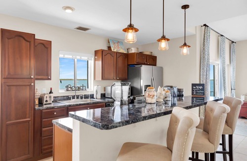 Key Largo House | Spacious Key Largo Retreat with Dockage & Bay Views