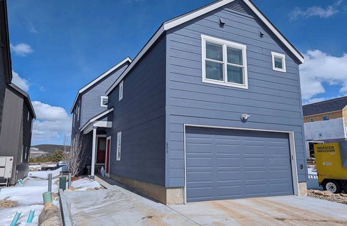 Leadville Apartment | Spacious King Bedroom 30 plus day rental