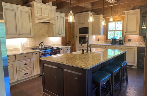 Franklin Cabin | Spacious lodge in peaceful mountain cove with trails, pond, waterfalls and more!