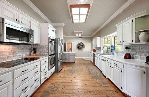 Wellborn Cottage | Spacious Luminous Cottage with Game Space and BBQ in Texas