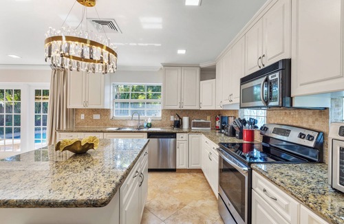 Fort Lauderdale Villa | ★ Spacious Modern Coastal Retreat w/Private Pool Minutes from the Beach