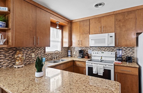 South Padre Island House | Spacious Multi-Family Home with Heated Pool, Near Beach!
