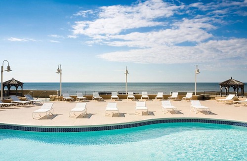 Atlantic City Apartment | Spacious Ocean Front Queen Condo