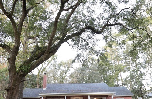 Tallahassee House | Spacious Pet-Friendly 5BR, Sleeps 12+, Ideal for Families & Extended Stays