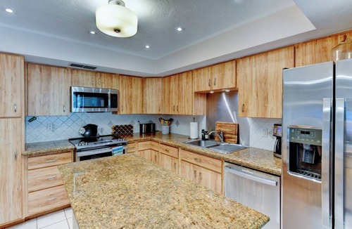 Gulf Gate Estates House | Spacious pool house minutes from Siesta Key Beach