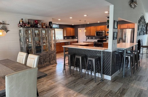 Deep Creek House | Spacious Private Home 4BR 3 BA w/Heated Pool