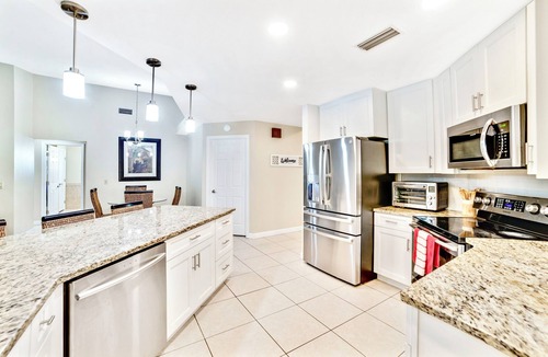 Lakeland House | Spacious & Private North Lakeland Getaway w/Pool - 50 Minutes to Disney!