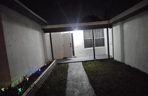 Central Fort Lauderdale House | Spacious retreat 10mins to Airport and Beach