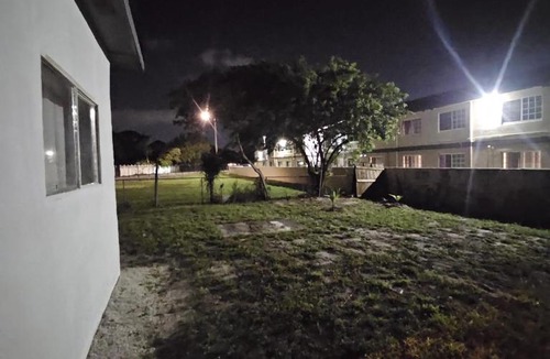 Central Fort Lauderdale House | Spacious retreat 10mins to Airport and Beach