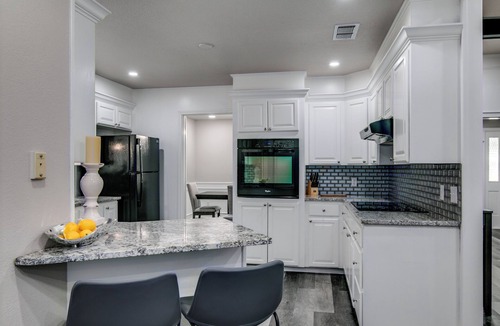 Texarkana House | Spacious Stay Near Dining & Shops; sleeps 10