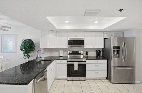 Indian Rocks Beach Condo | Special Aug 29 to Sept 05, 2026 - IRB Direct Beach Front Corner Condo