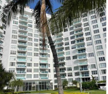 Sunny Isles Beach Apartment | SPECIAL Beautiful Modern Beach Condo