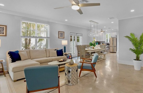 Bahama Village House | Special Summer Rates! *GARDEN OF EMMA @ THE ANNEX* Private Home & Pool