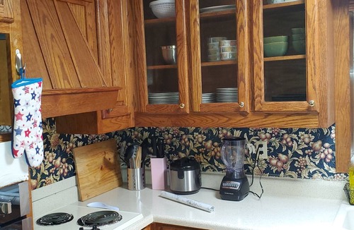 Stone Mountain House | Specious and Cozy Ranch home with moonlight windows near Stone Mountain Park