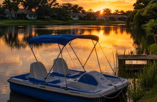 Royal Palm Beach Villa | Splash & Relax Games WiFi BBQ Fire Pit Boat Lake