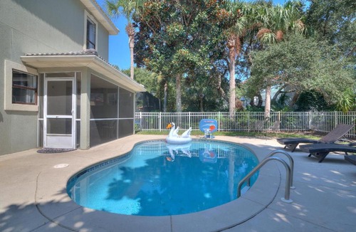Destin House | Splendid Home With Private Pool and Hot Tub Patio, 8mn Walk to Beach, Pets Welcome