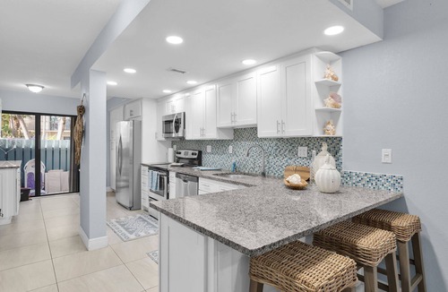 Islamorada House | Spring Break in the Sun! Islamorada townhome w/beach, pool in gated community!