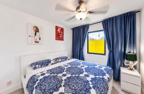 North Central Hollywood House | Spring break vacation Villa