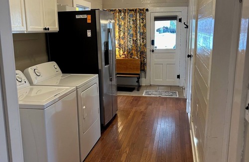 Dunlap House | Spring is in the air! Plan your visit today in the beautiful Sequatchie Valley!