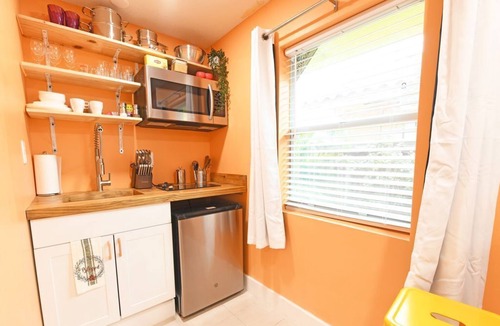 West Little Havana Apartment | Spring Sale | Studio near Calle Ocho | Beach 10min