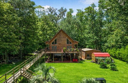 Branford House | Springside Manor: Ichetucknee Riverfront 3450sqft-Sleeps 16 with bunkhouse addon