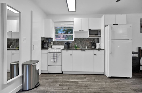 Buena Vista Apartment | Sri House Studio2- Free Parking